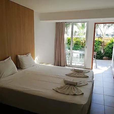 Joy Apts Aparthotel 4*